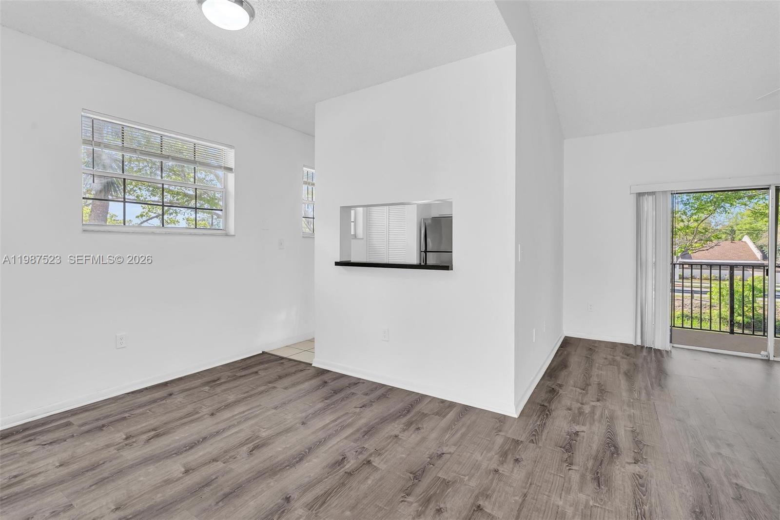 REFLECTIONS AT PEMBROKE P - Residential Lease