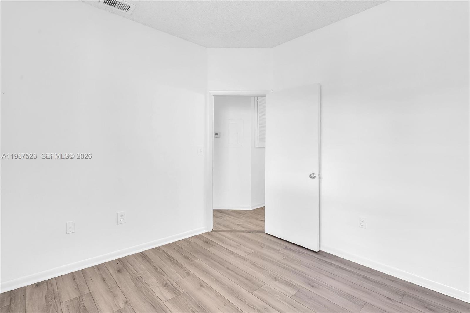 REFLECTIONS AT PEMBROKE P - Residential Lease