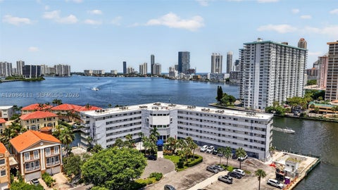 4000 NE 170th St 606 North Miami Beach FL 33160