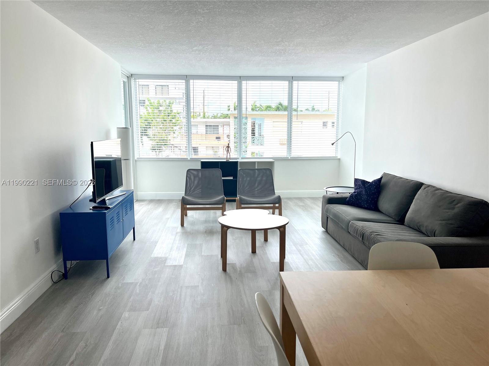 HARDING HALL CONDOMINIUM - Residential