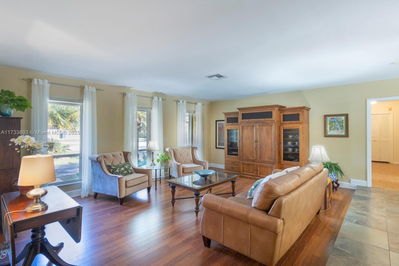 KINGS BAY PINES - Residential