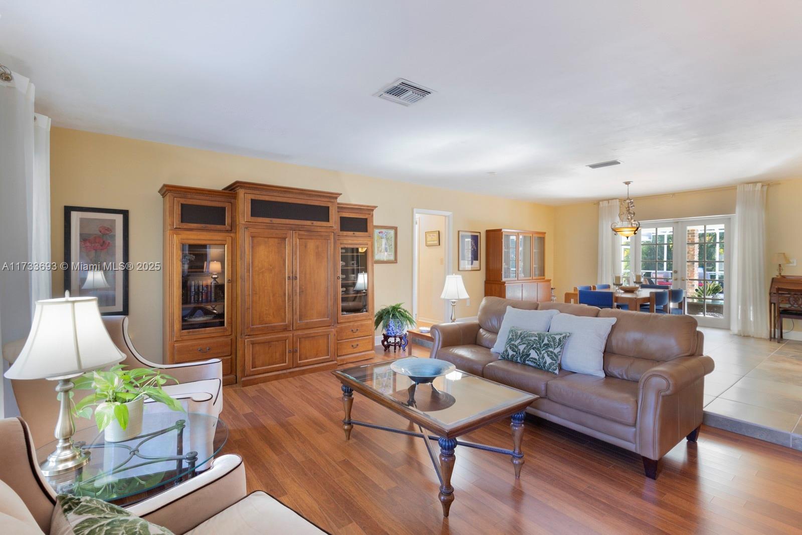 KINGS BAY PINES - Residential