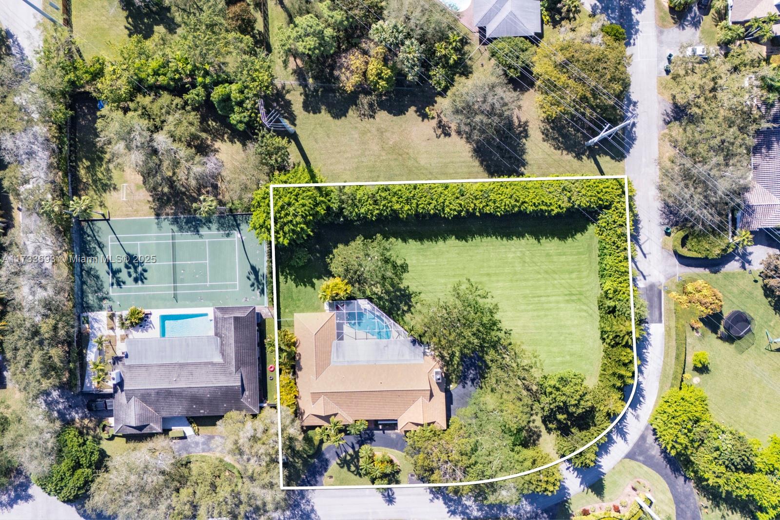 KINGS BAY PINES - Residential