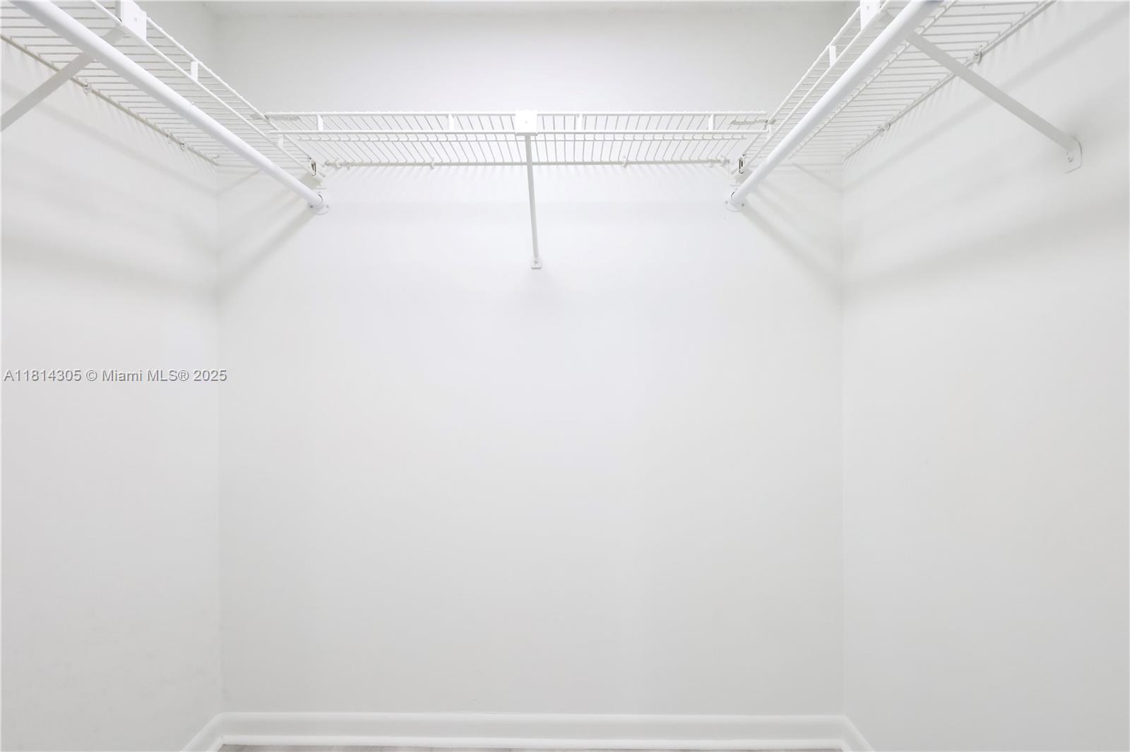 ROYAL PARK GARDENS III-M - Residential Lease