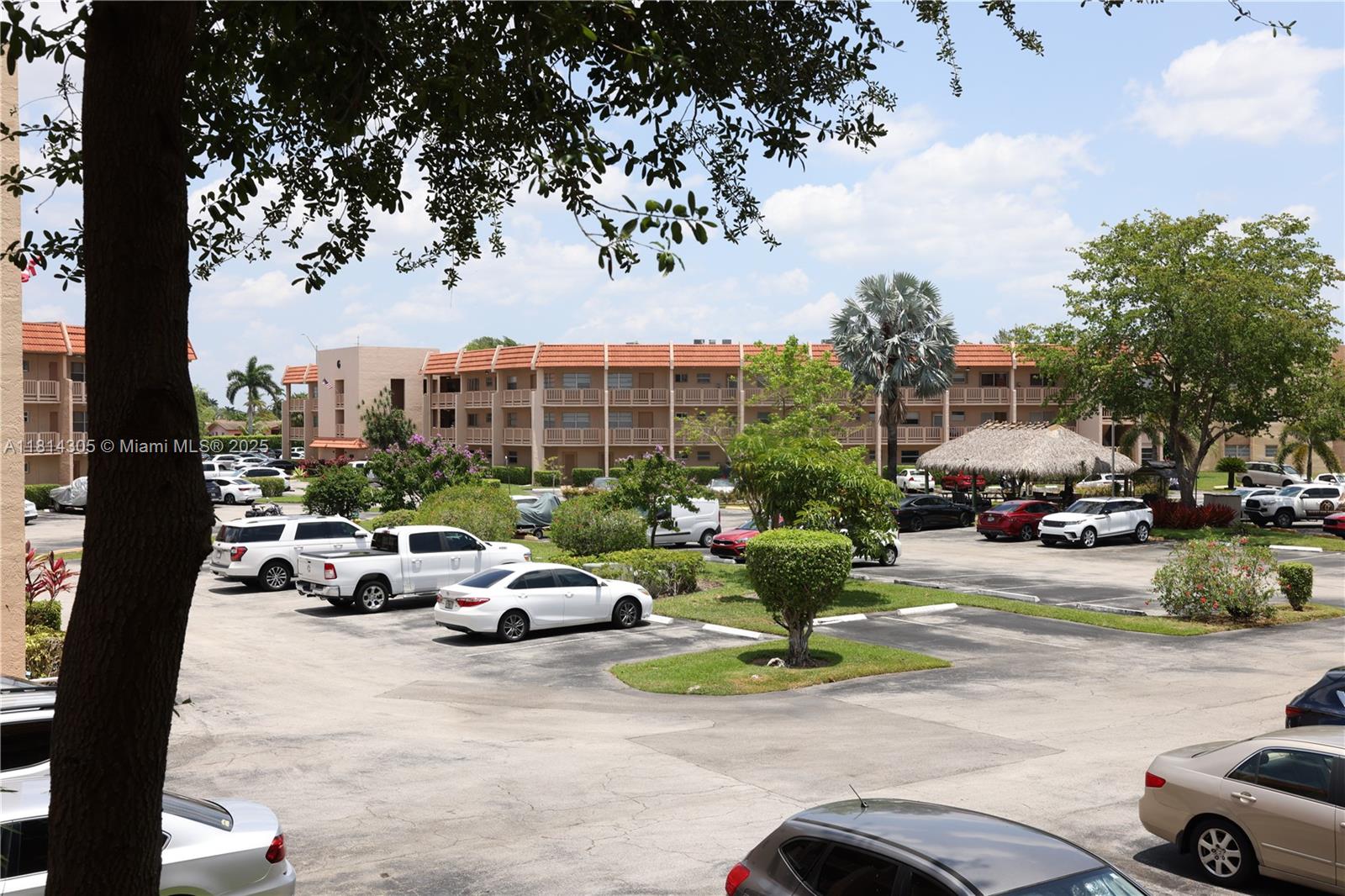 ROYAL PARK GARDENS III-M - Residential Lease