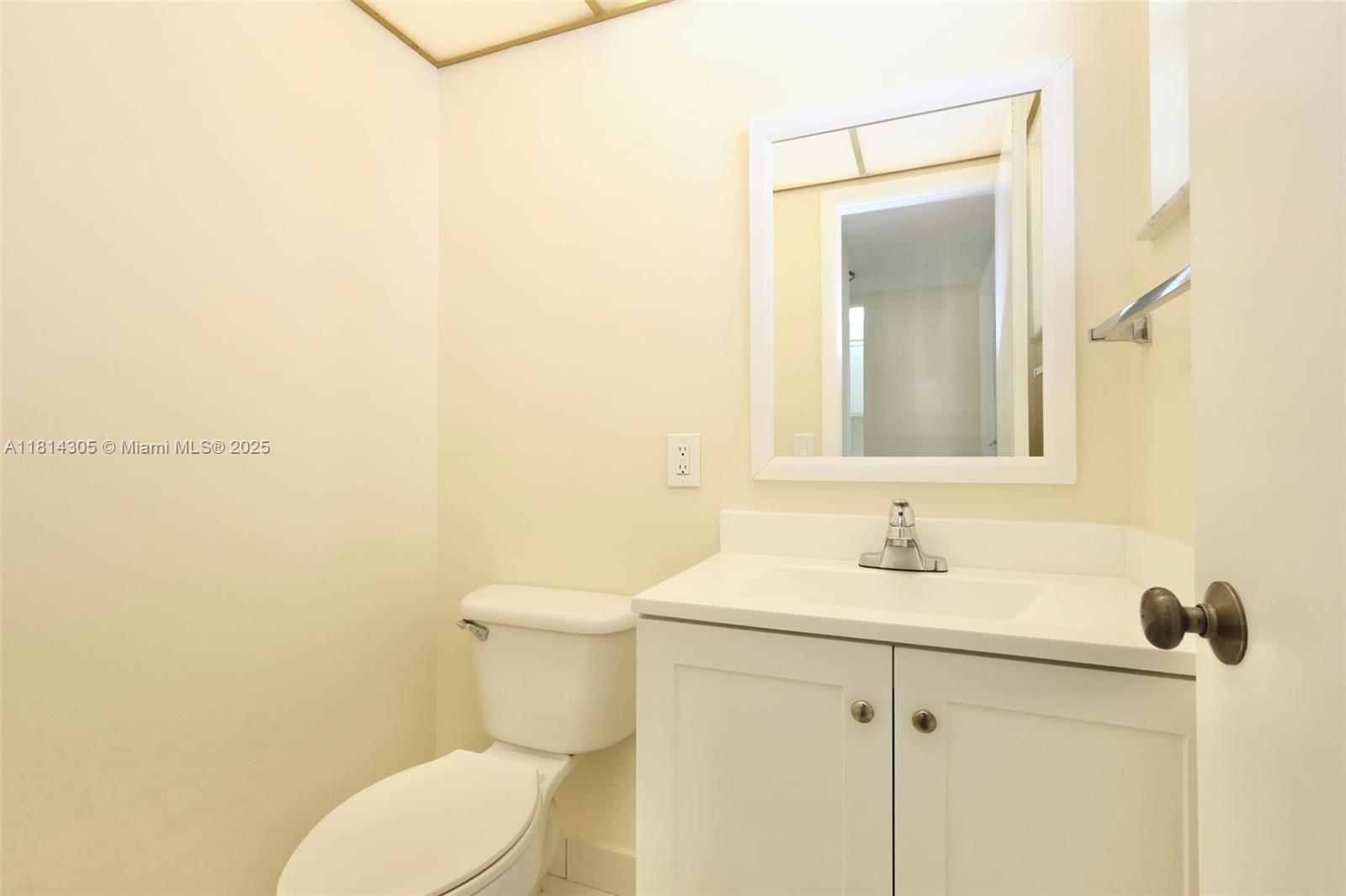 ROYAL PARK GARDENS III-M - Residential Lease