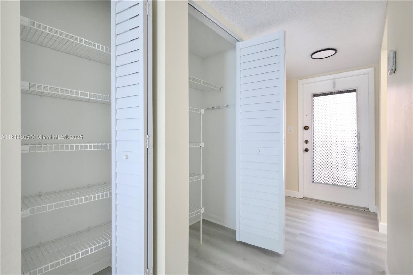 ROYAL PARK GARDENS III-M - Residential Lease