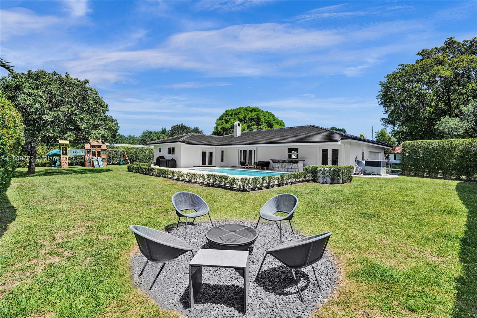 ROYAL PALM HARBOR 1ST ADD - Residential Lease