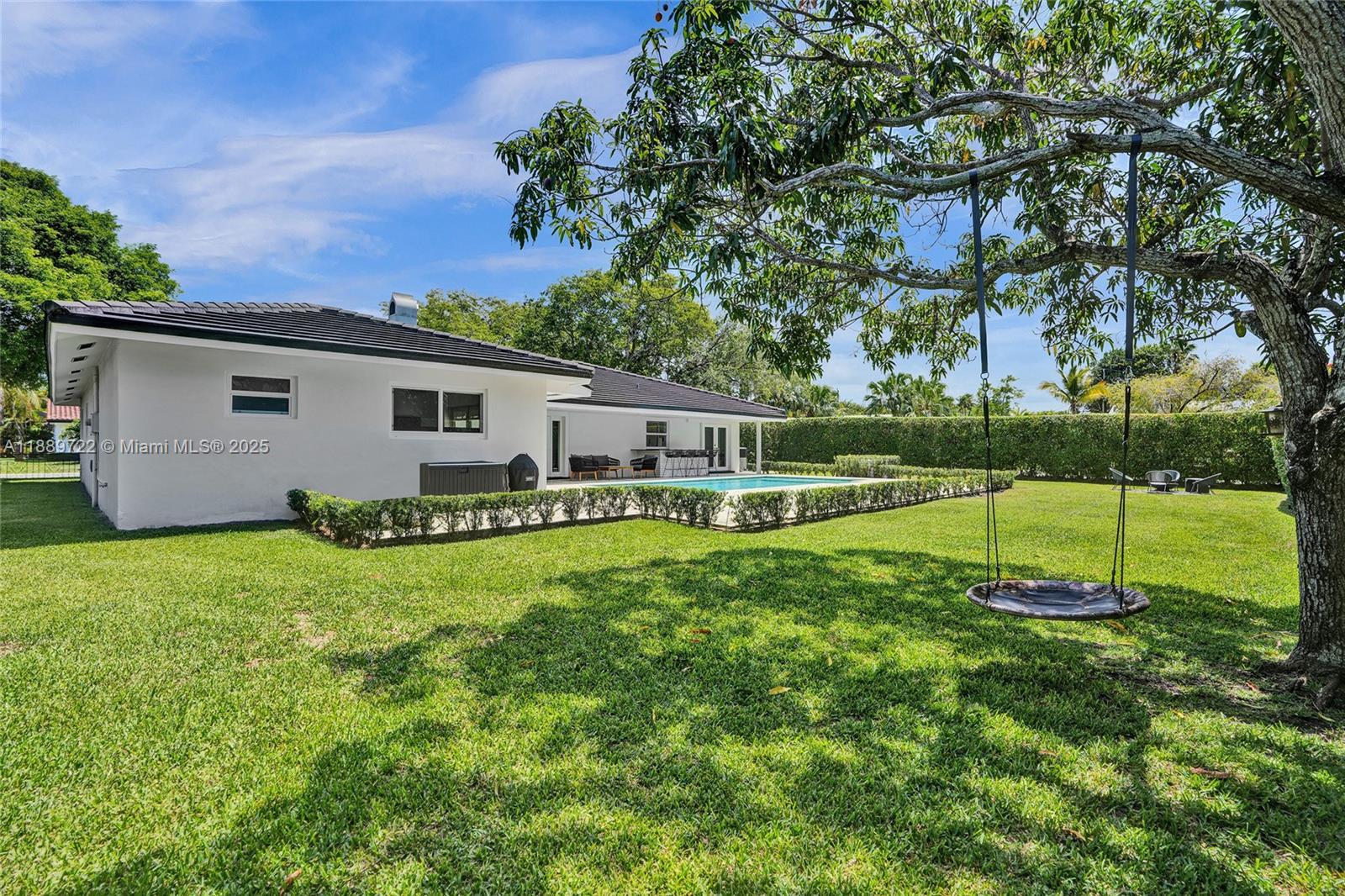 ROYAL PALM HARBOR 1ST ADD - Residential Lease