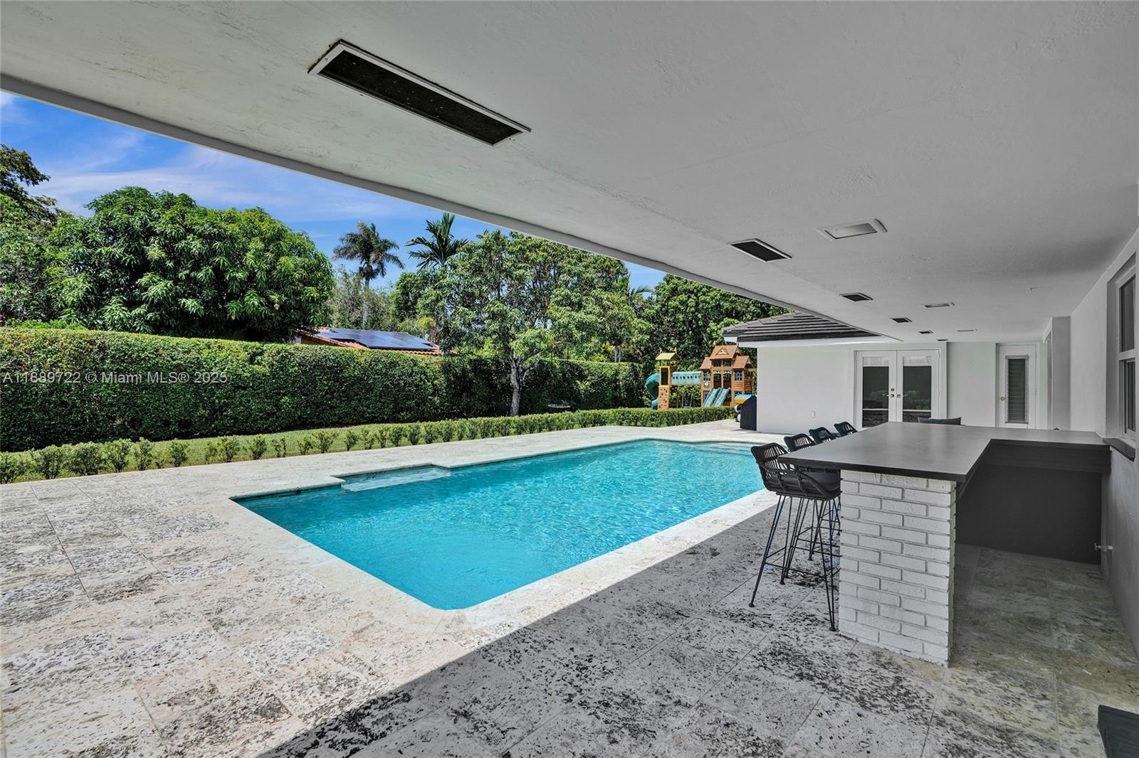 ROYAL PALM HARBOR 1ST ADD - Residential Lease