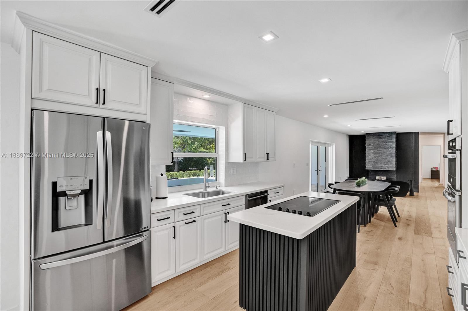 ROYAL PALM HARBOR 1ST ADD - Residential Lease