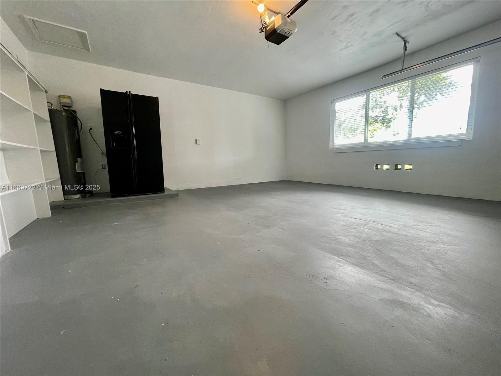 ROYAL PALM HARBOR 1ST ADD - Residential Lease