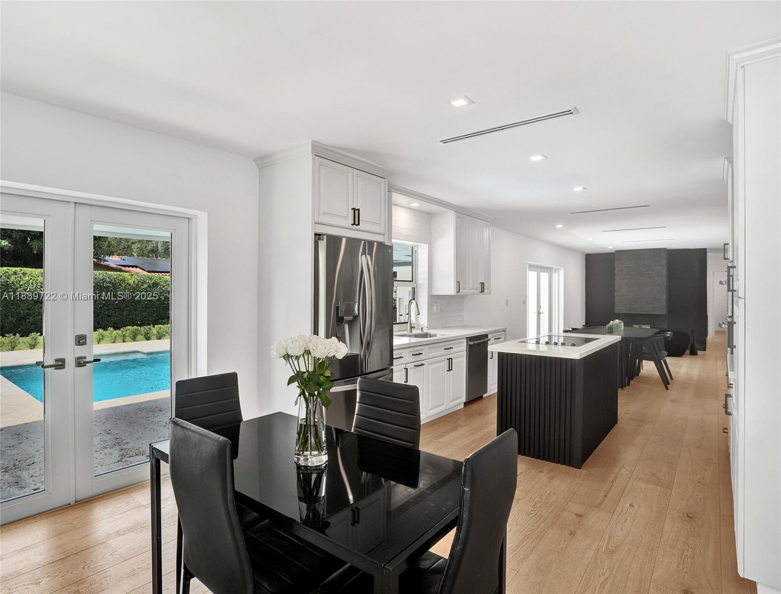 ROYAL PALM HARBOR 1ST ADD - Residential Lease