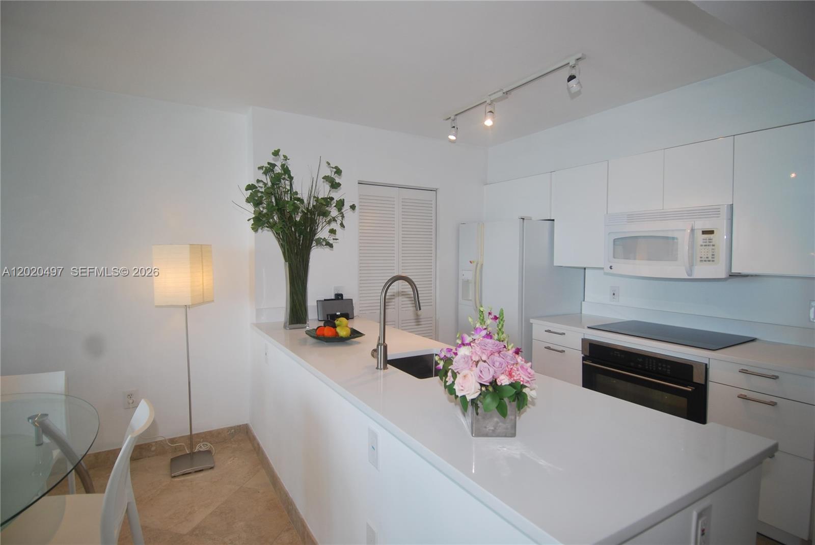 90 Alton Rd 2708