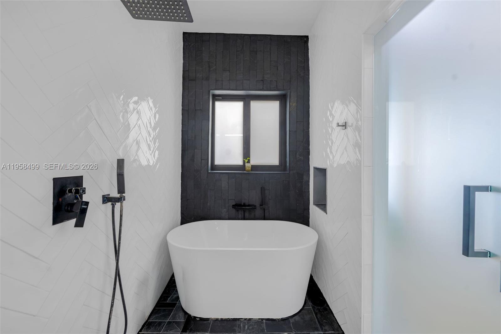 BAYSHORE REV - Residential