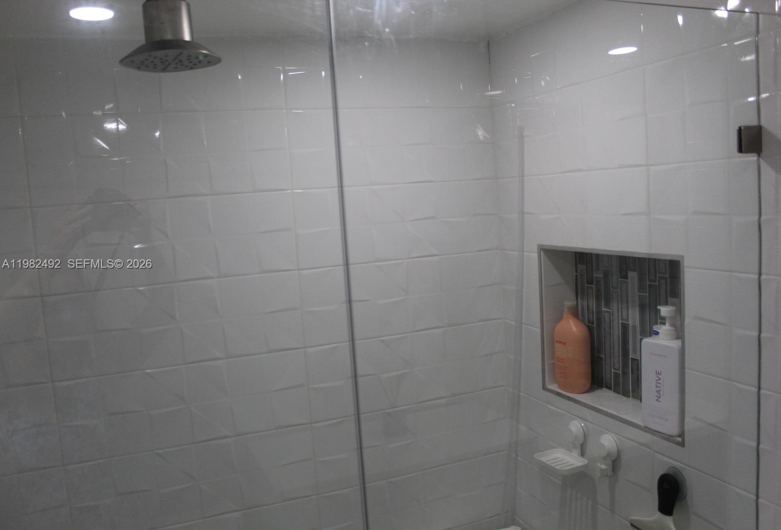 HAVEN LAKE PARK - Residential