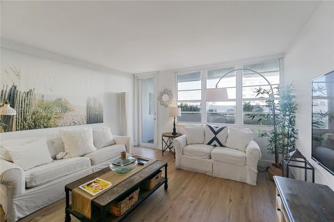 100 Lincoln Rd 410 Miami Beach FL 33139