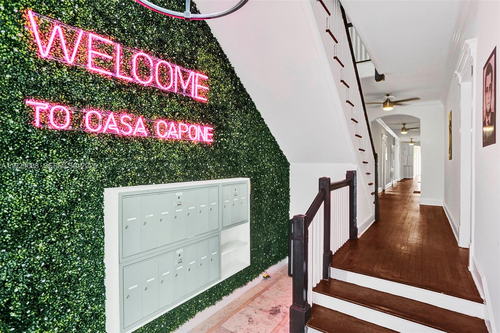 HOLLYWOOD - Residential Lease