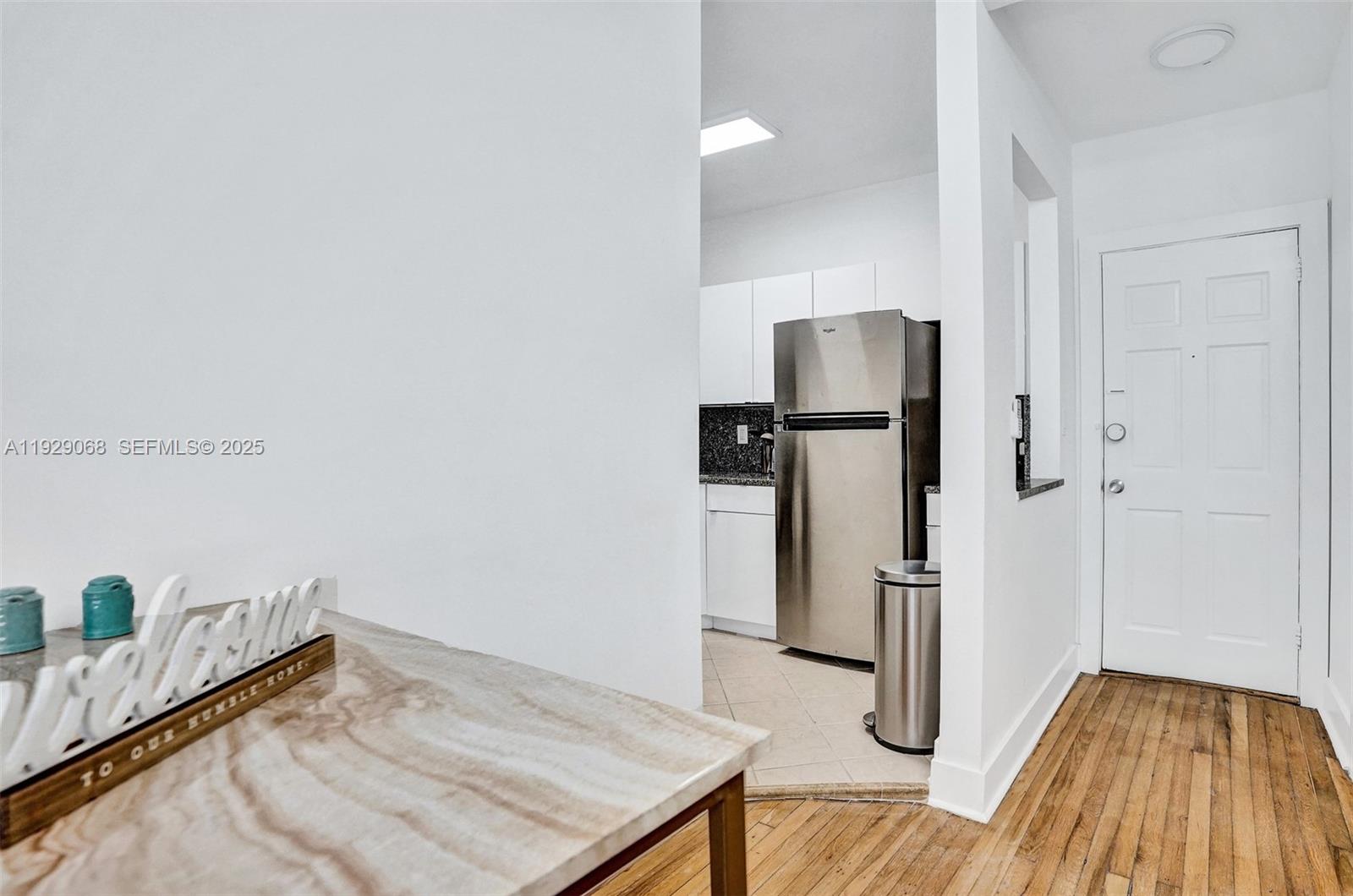 HOLLYWOOD - Residential Lease