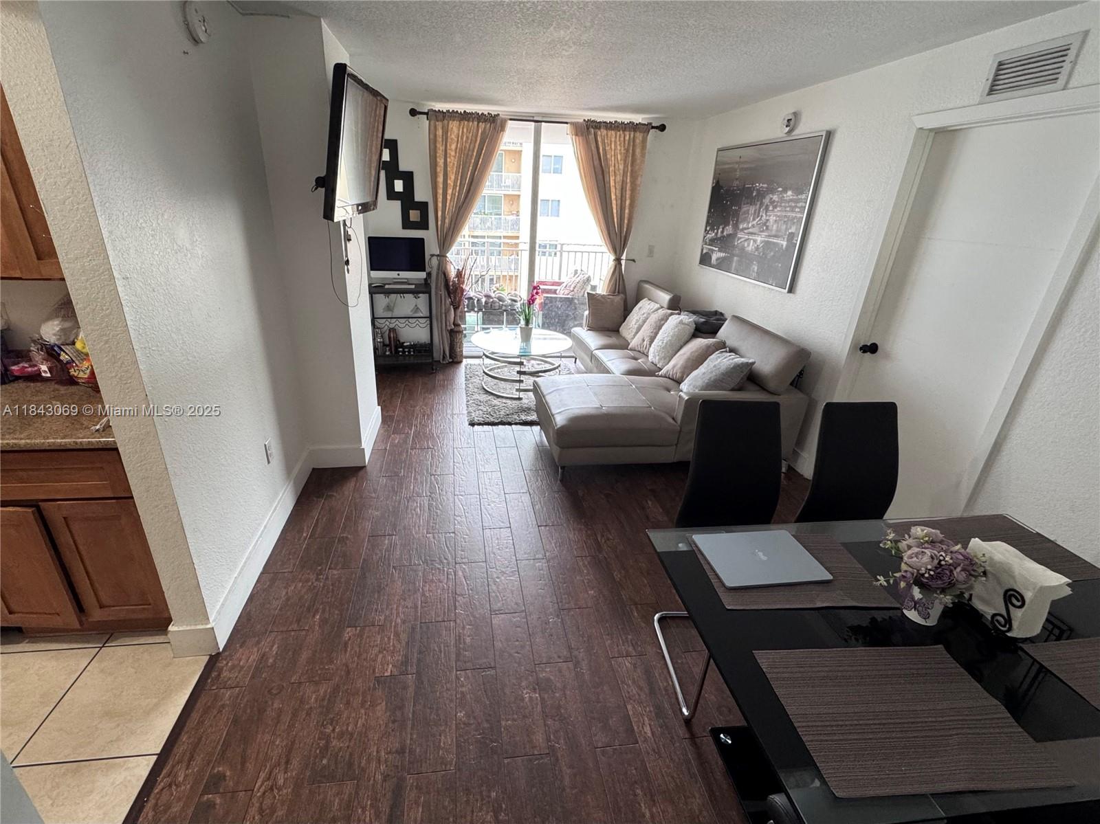 SAN LORENZO CONDO - Residential