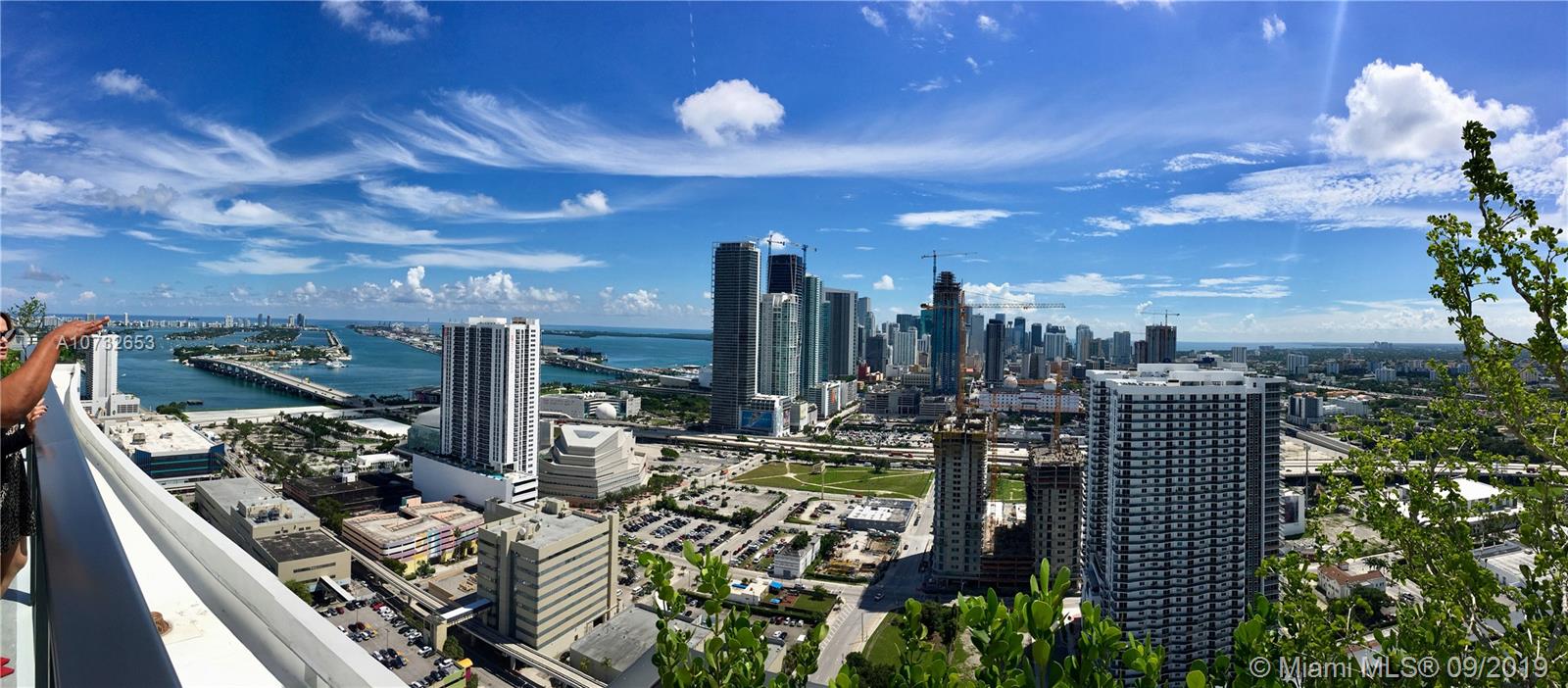 CANVAS CONDO - Residential Lease