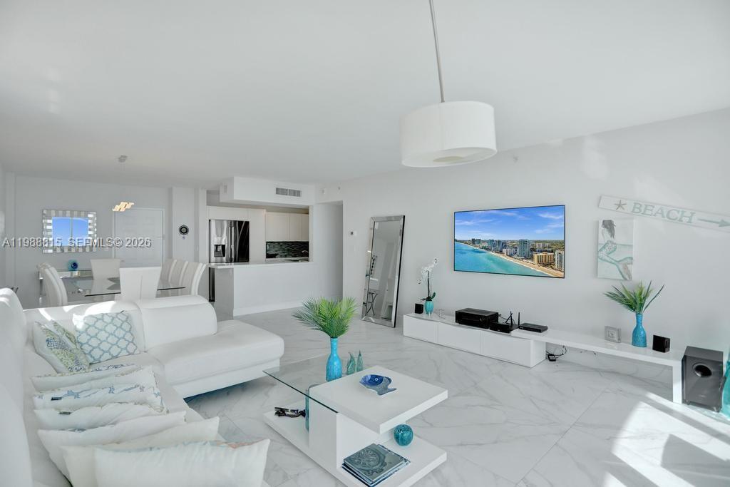 WAVE CONDO - Residential Lease