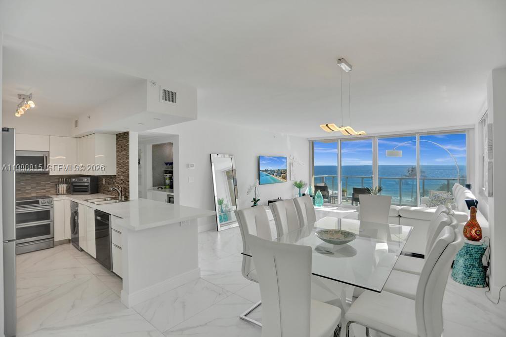 WAVE CONDO - Residential Lease