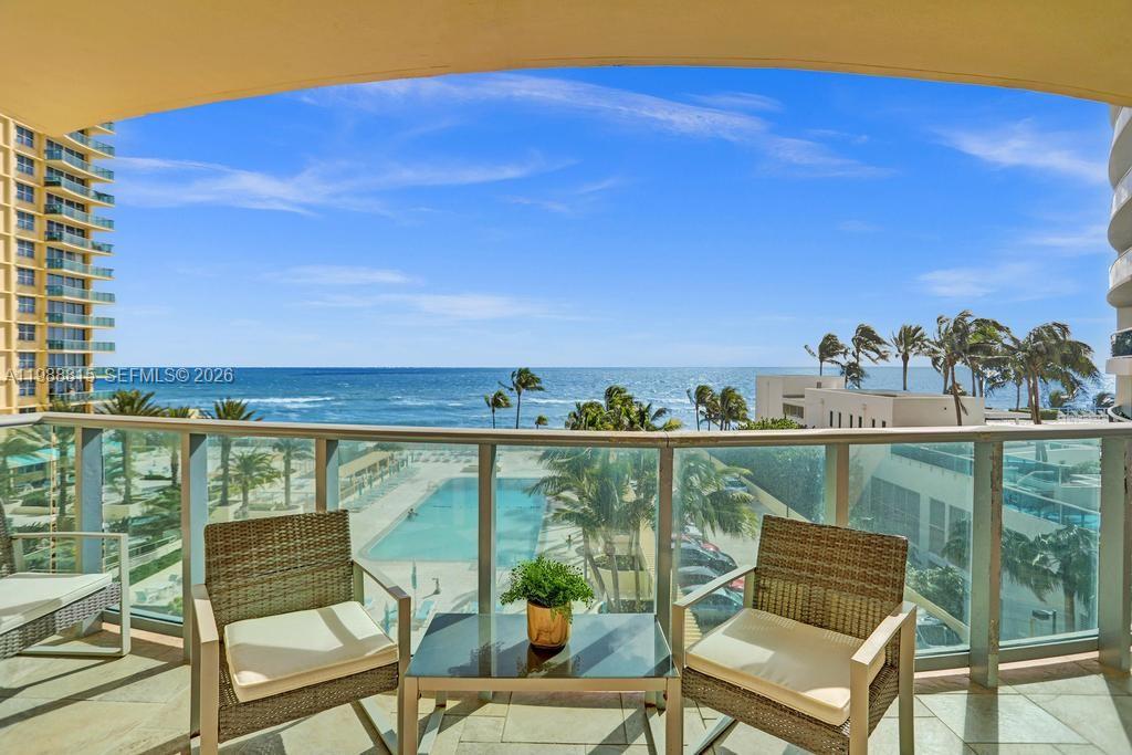 WAVE CONDO - Residential Lease