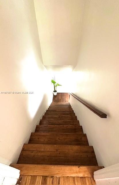 GARDEN SUB AMD PL - Residential Lease