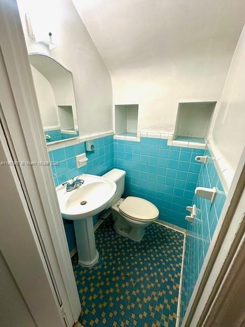 GARDEN SUB AMD PL - Residential Lease