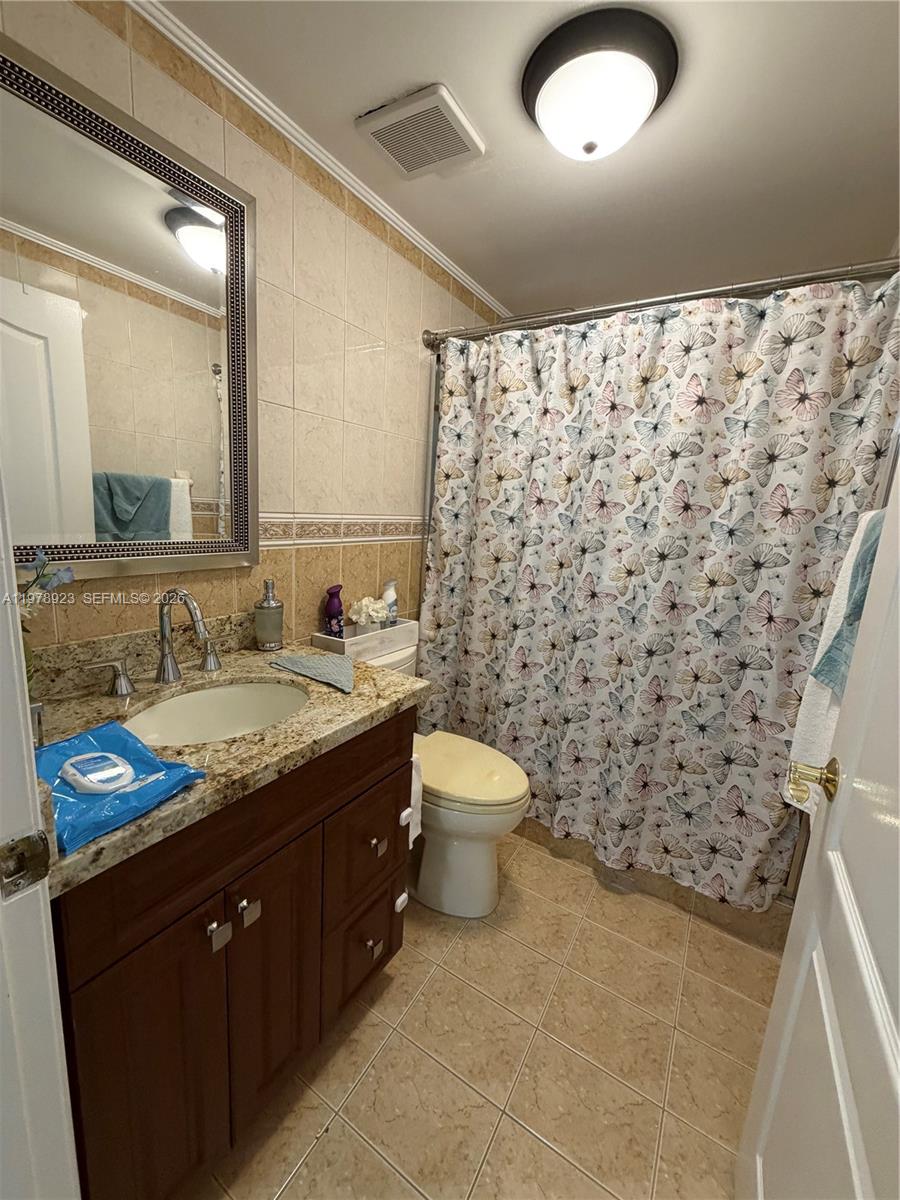 WESTLAND CONDO - Residential