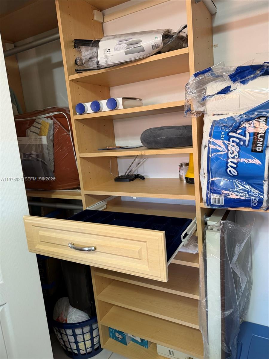 WESTLAND CONDO - Residential