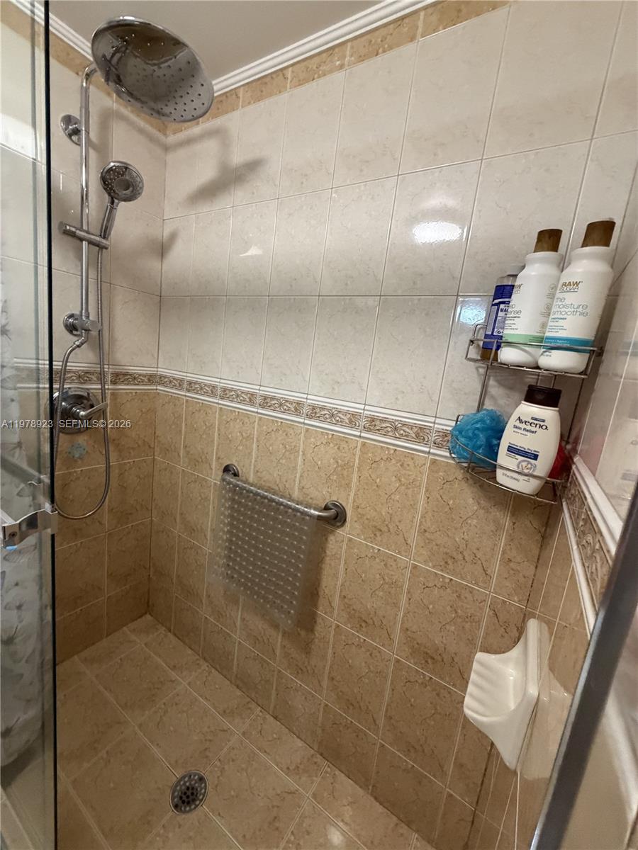 WESTLAND CONDO - Residential