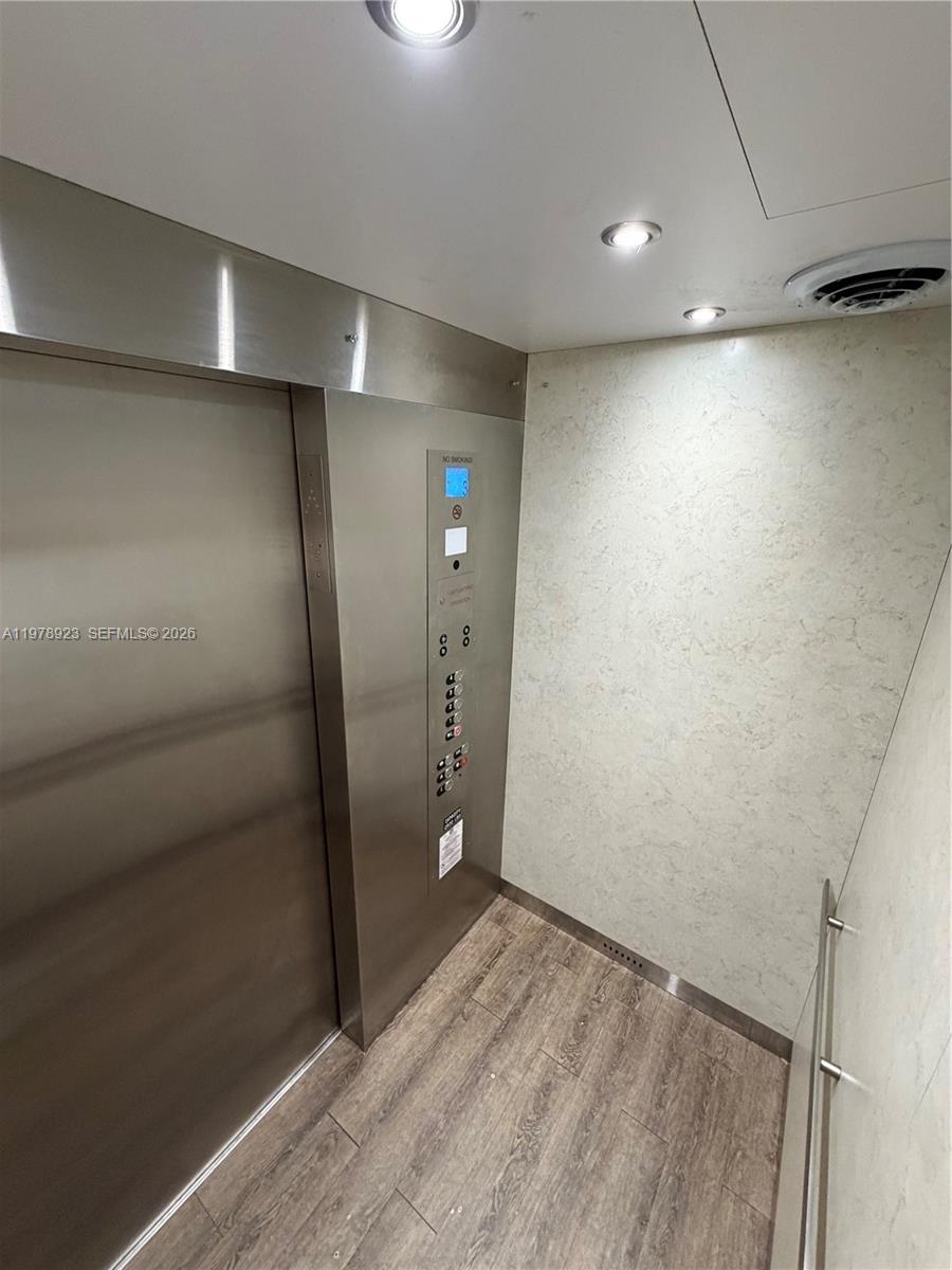 WESTLAND CONDO - Residential