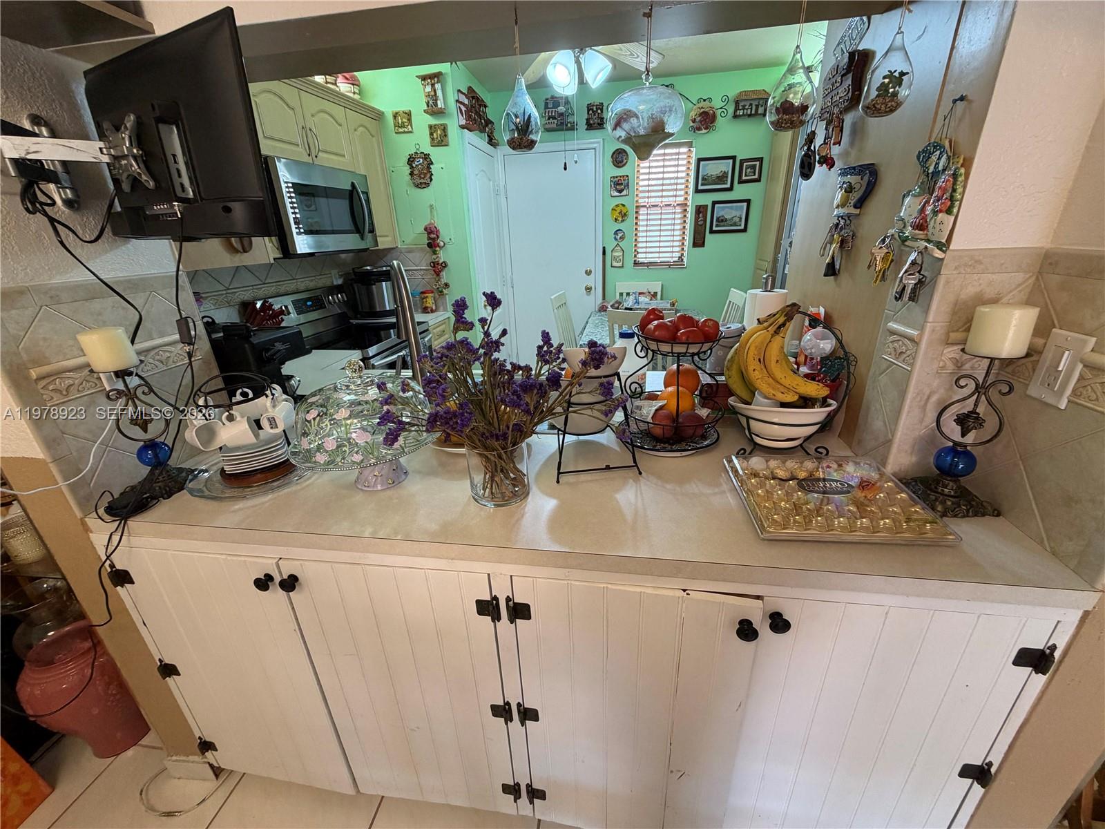 WESTLAND CONDO - Residential