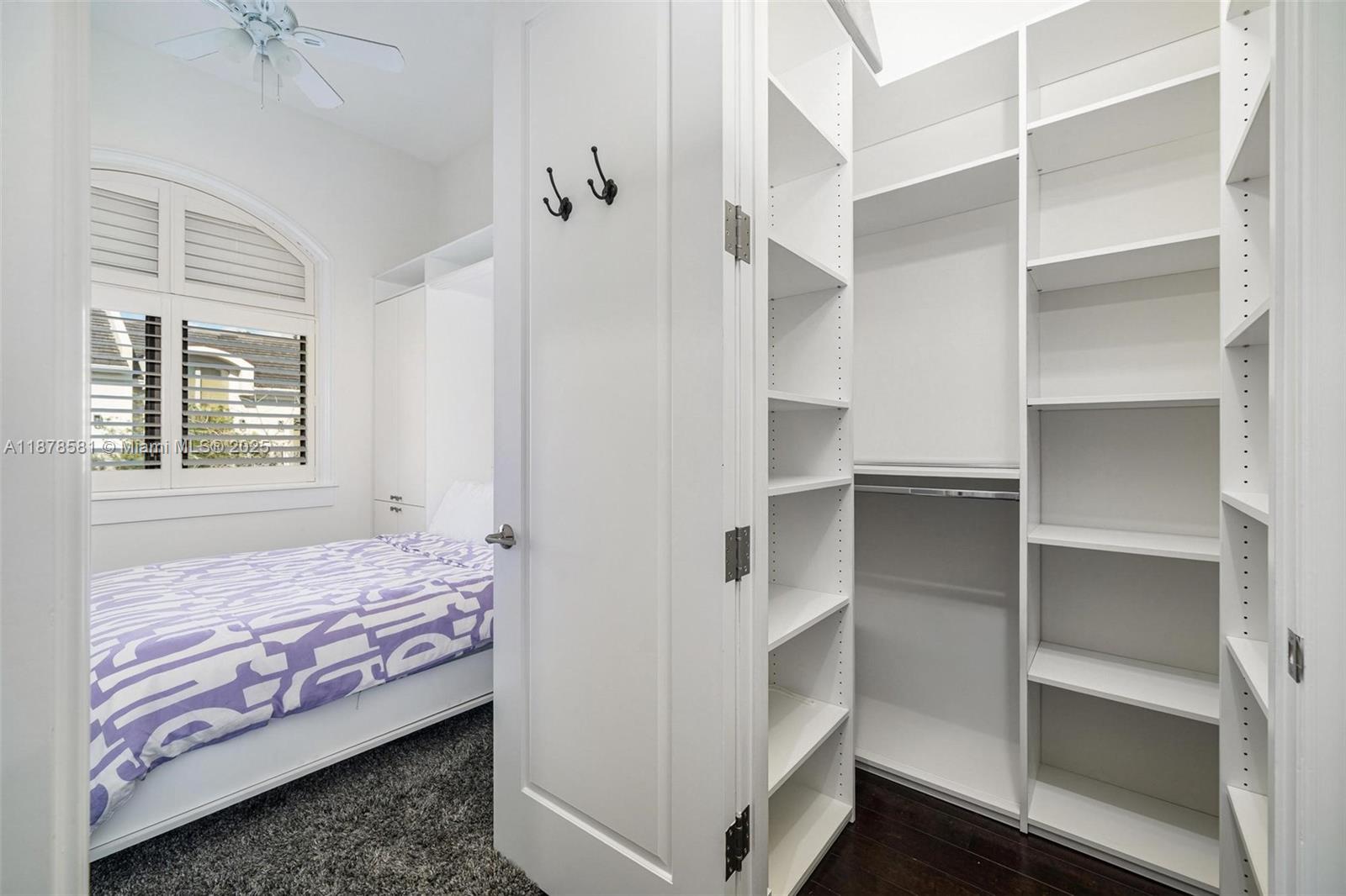 OAK LANE - Residential