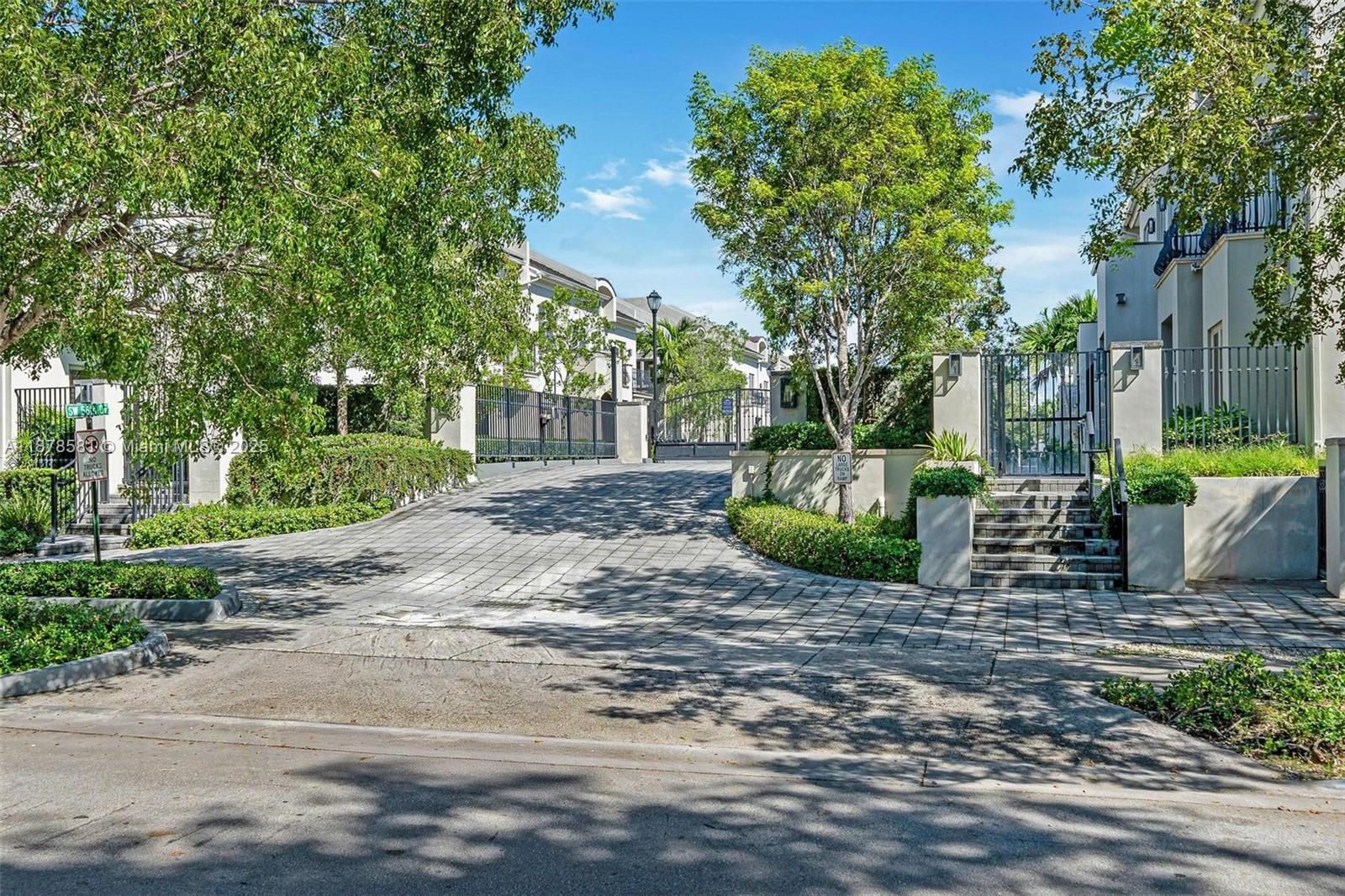 OAK LANE - Residential