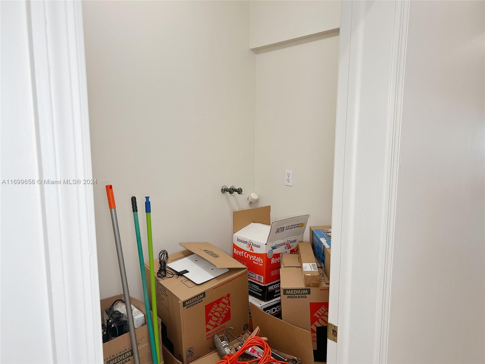 OSCEOLA GROVES - Residential Income