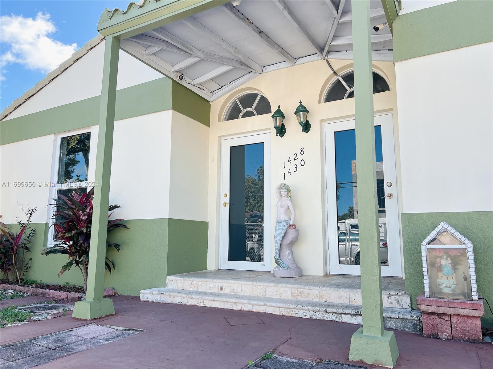 OSCEOLA GROVES - Residential Income