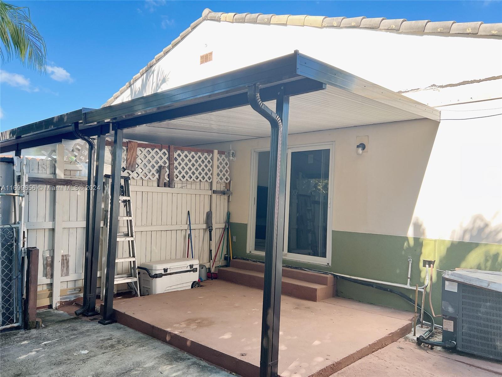 OSCEOLA GROVES - Residential Income