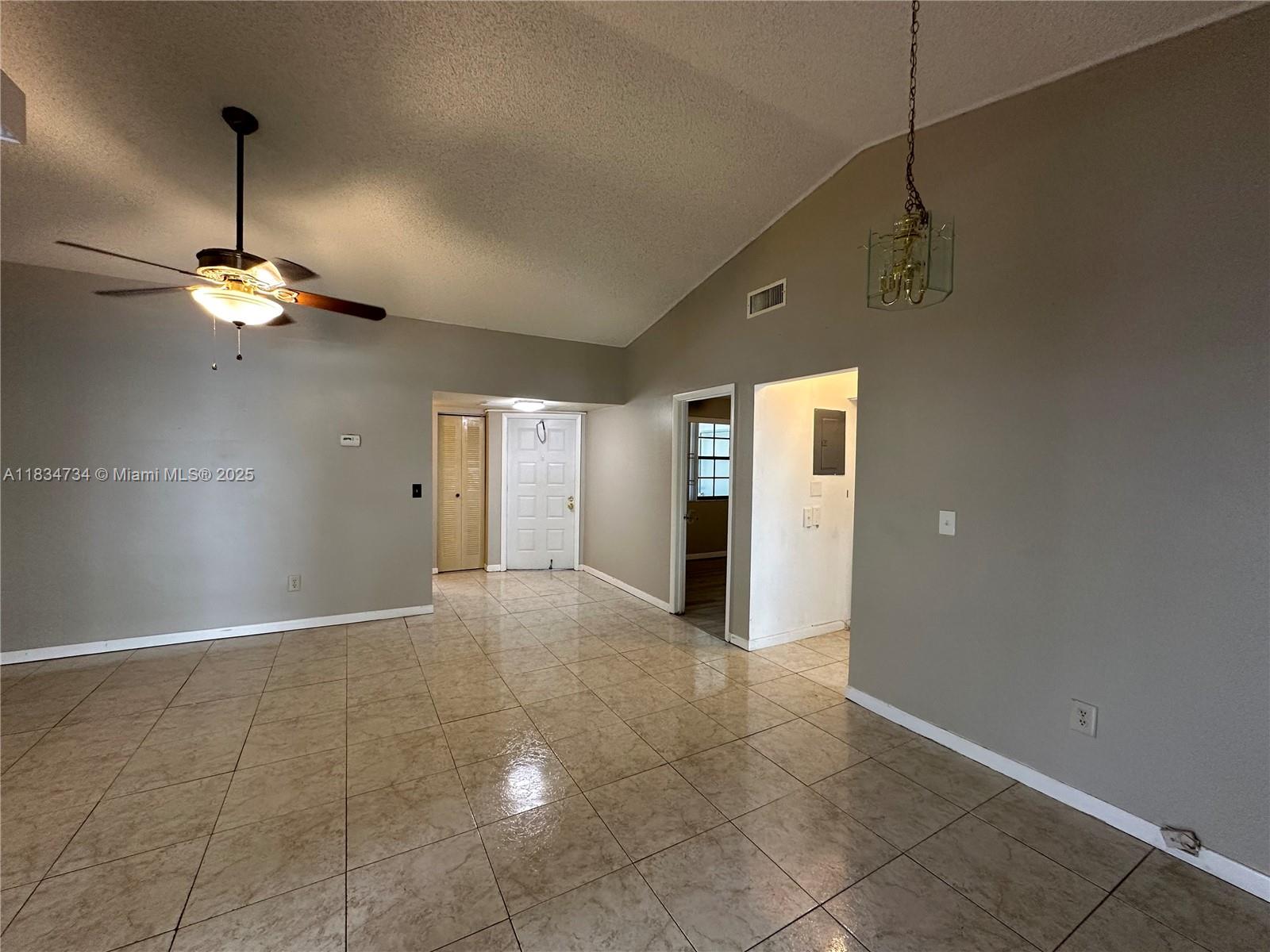 1024 S Independence Dr 1024A
