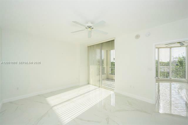 VERANDA CONDO - Residential Lease