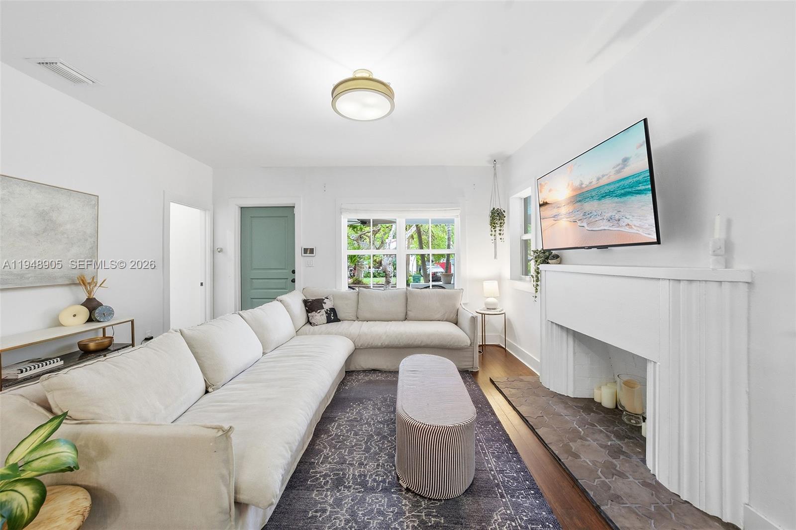 SHADOWLAWN - Residential Lease