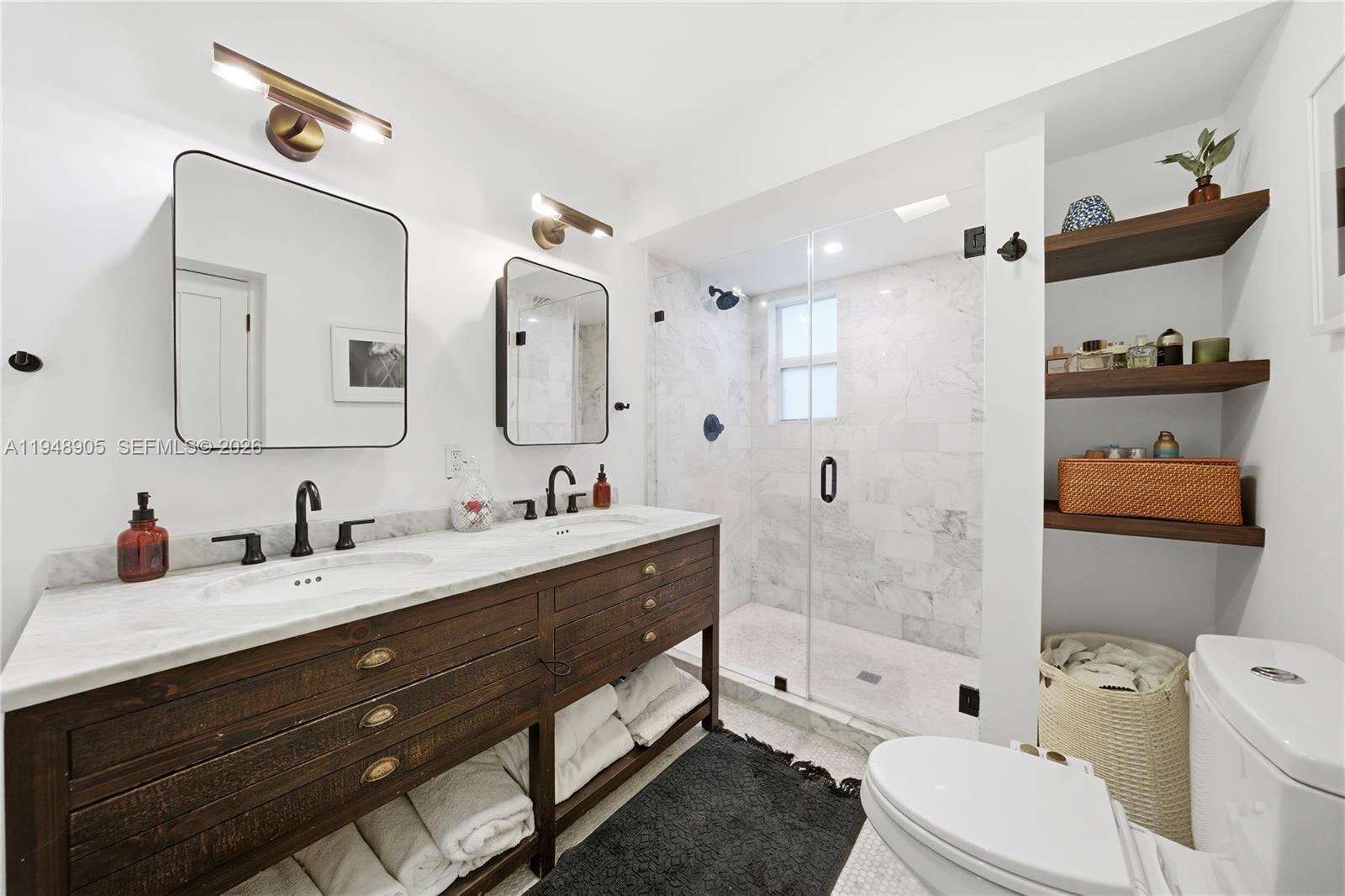 SHADOWLAWN - Residential Lease