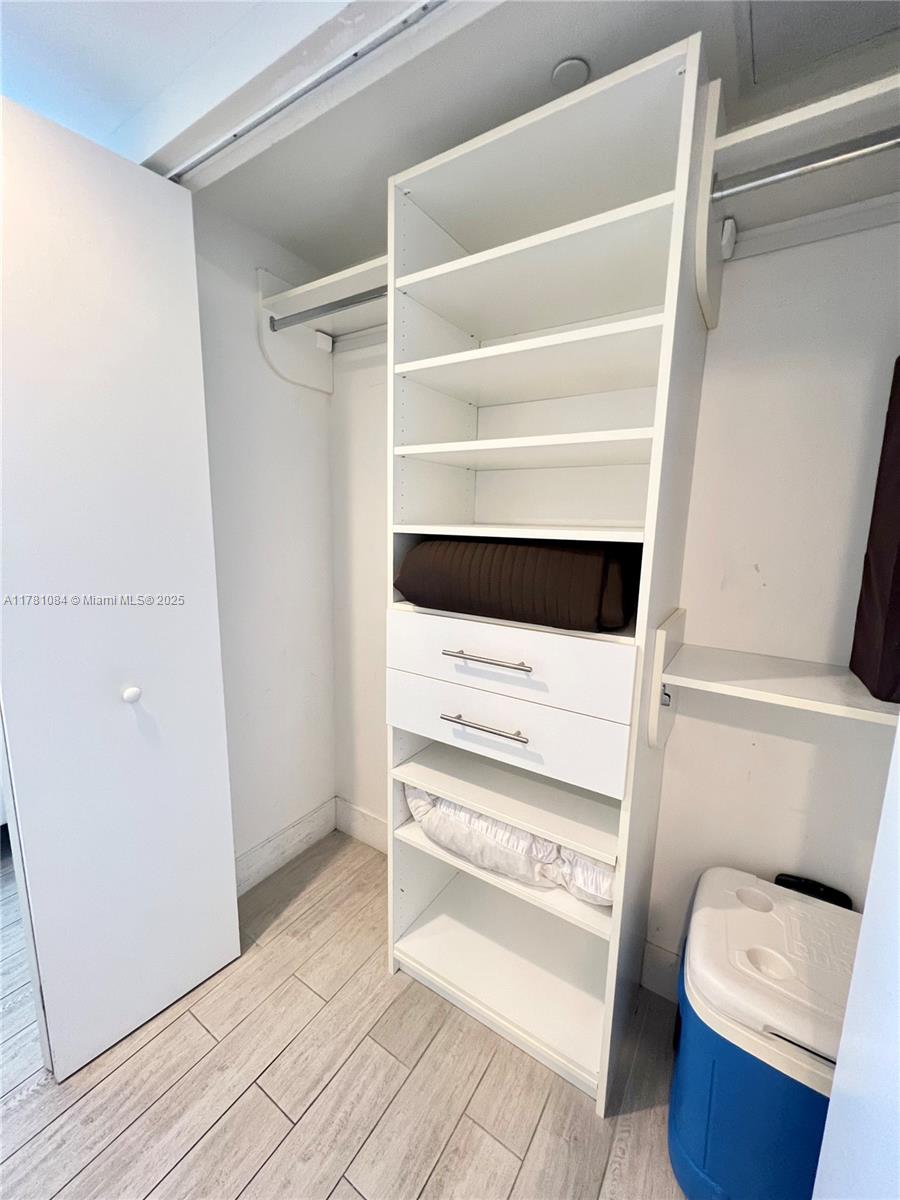 BEACHWALK CONDOMINIUM - Residential Lease