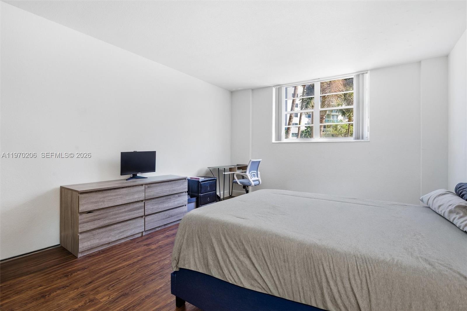 OCEANVIEW BUILDING A COND - Residential