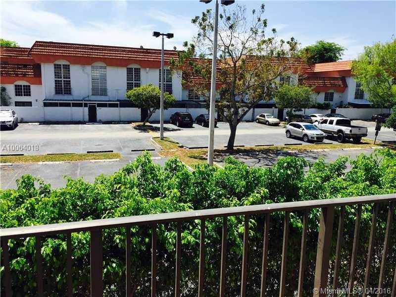 COURTYARDS AT KENDALL CON - Residential Lease