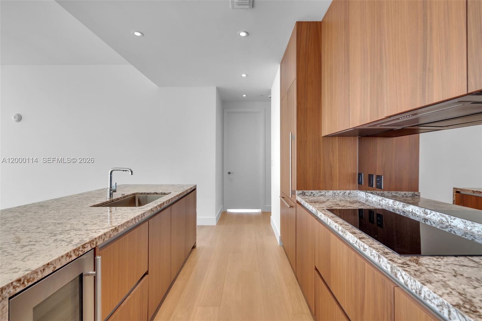 UNA RESIDENCES - Residential