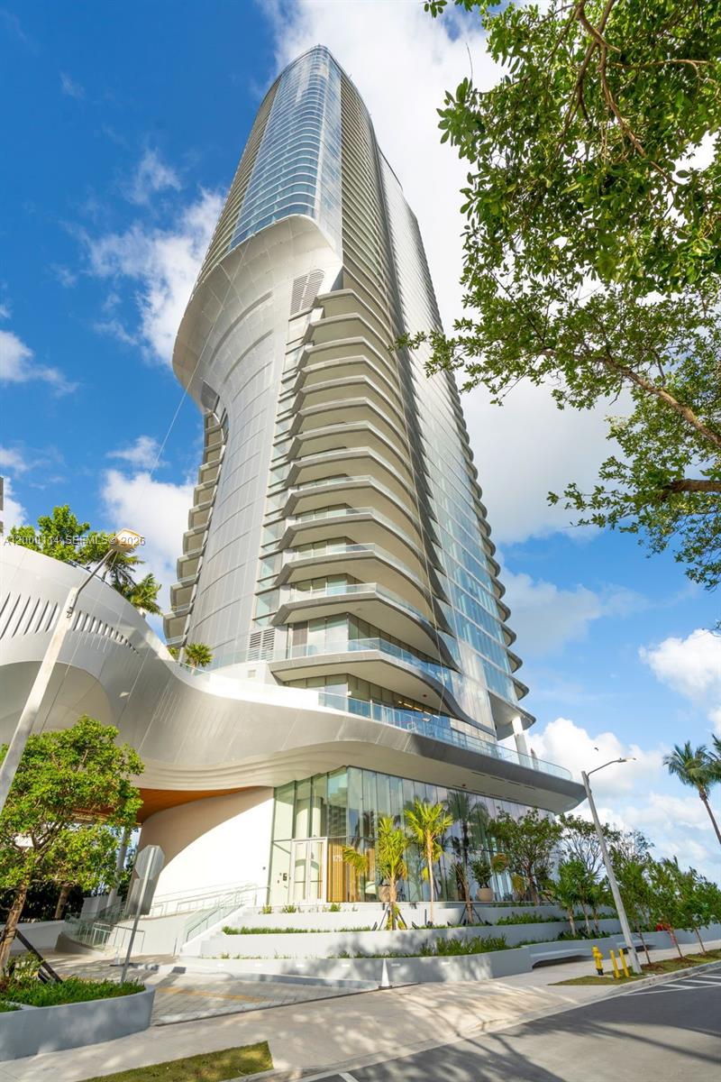 UNA RESIDENCES - Residential