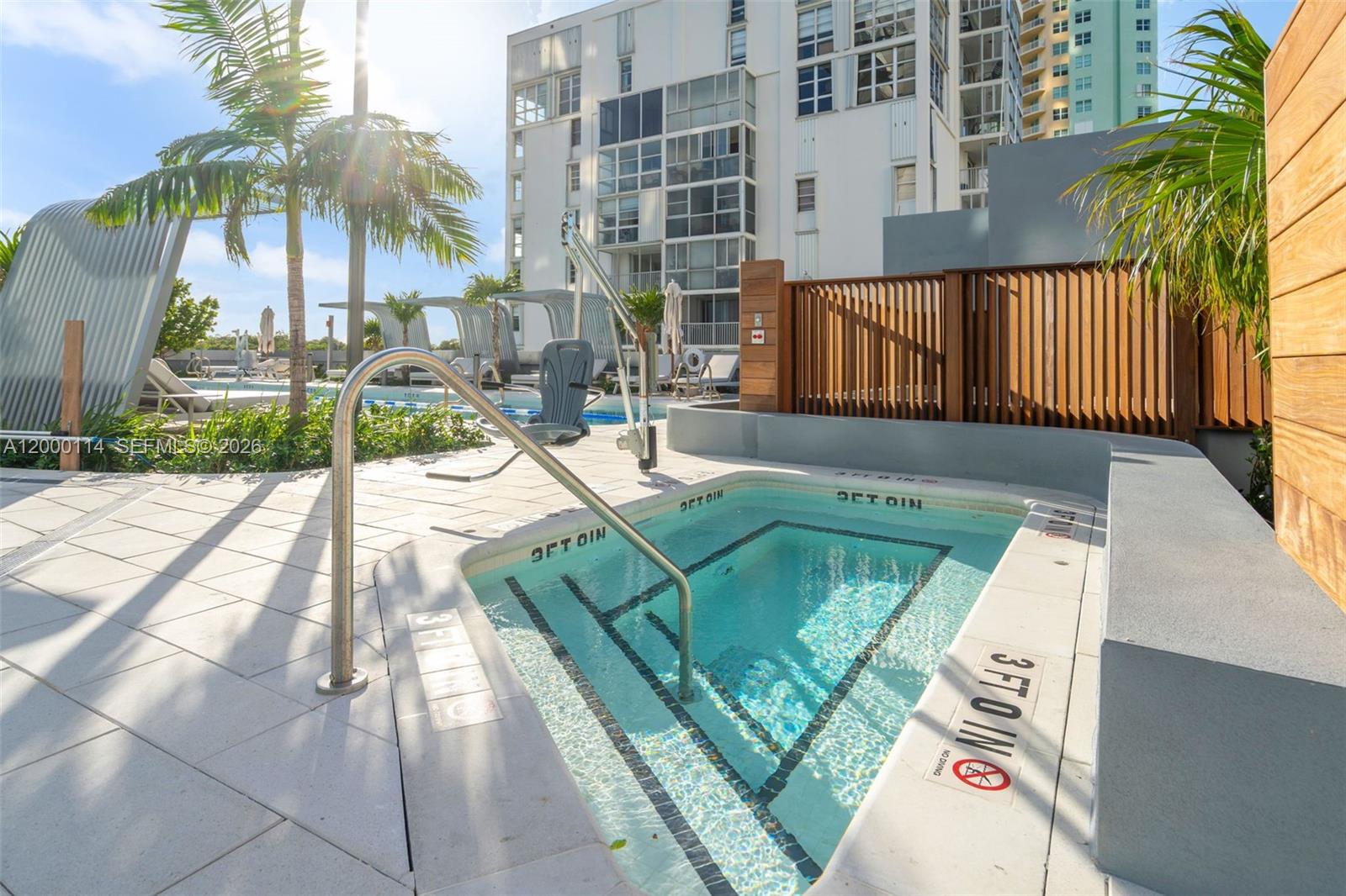 UNA RESIDENCES - Residential